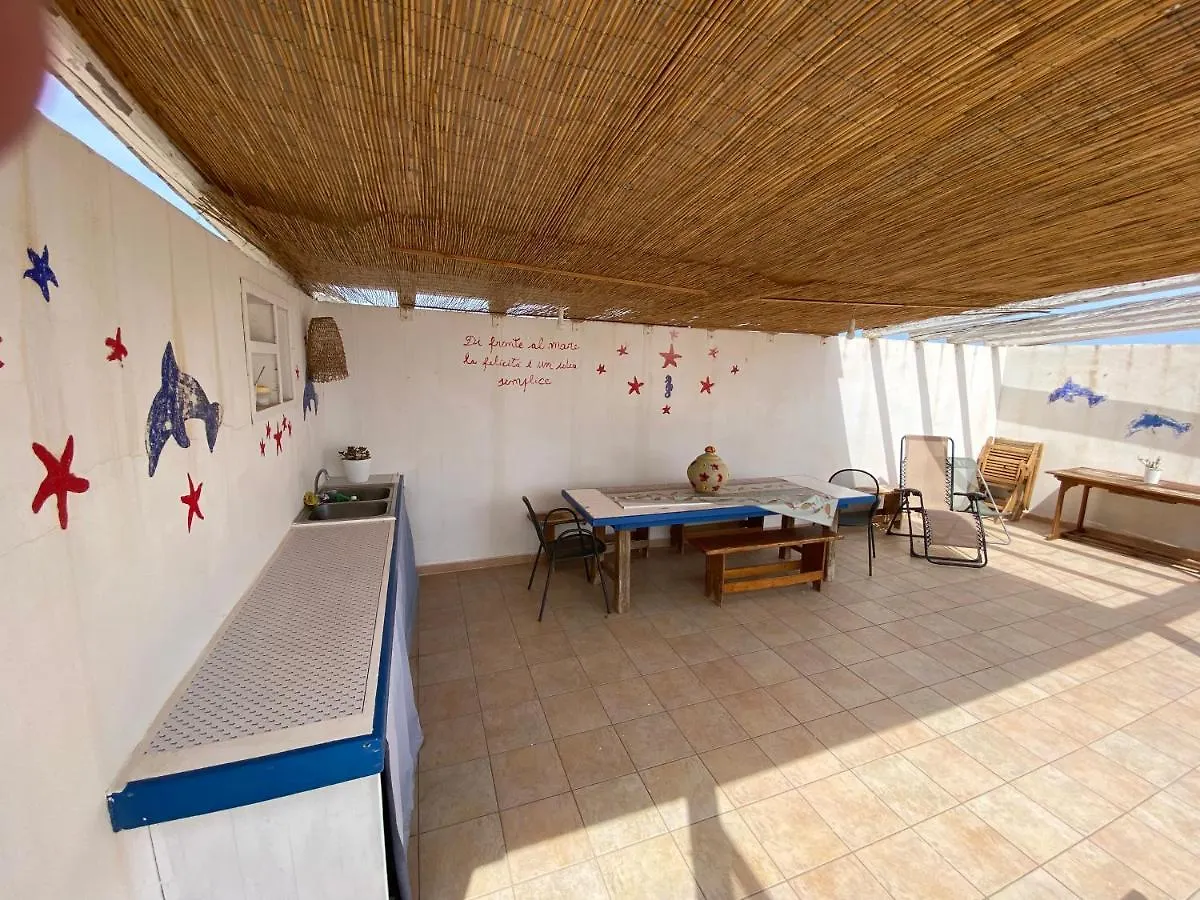 Isoladelmiele Guest House Marettimo 0*,  İtalya