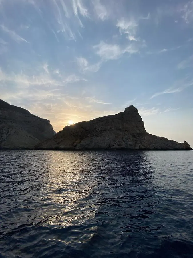 Isoladelmiele Guest House Marettimo